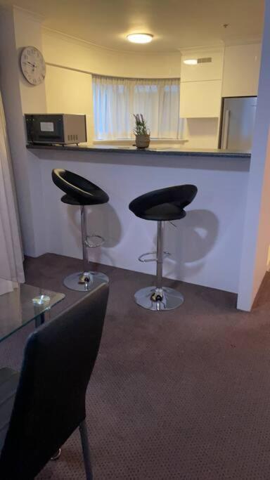 Апартаменти 2 Beds 2 Baths Apt In Braddon Cbd - Pool, 1 Free Parking, Gym Канберра Екстер'єр фото